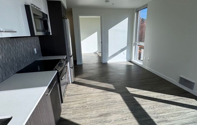 1 bed, 1 bath, 528 sqft, $2,100, Unit 412 (MFTE)