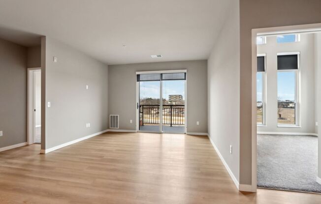 2 beds, 2 baths, 1,140 sqft, $2,255, Unit 5604-124