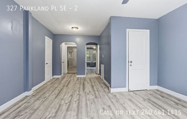 327 PARKLAND PL SE
