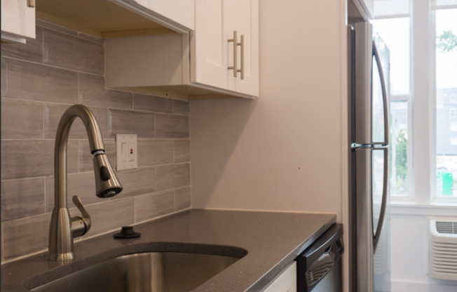 1 bed, 1 bath, 580 sqft, $1,350, Unit 4A
