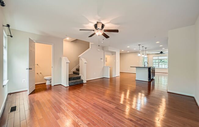Spacious & Stylish 3BR/2.5BA TH in Franklin Green of Reisterstown – Available Now!