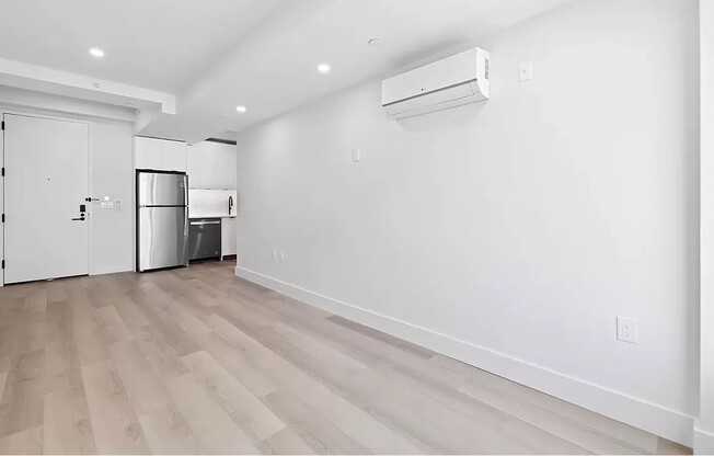 2 beds, 1 bath, $3,995, Unit D