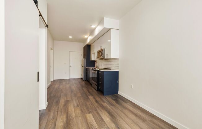1 bed, 1 bath, 385 sqft, $1,795, Unit 303