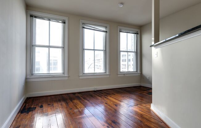 Studio, 1 bath, 457 sqft, $1,196, Unit 212