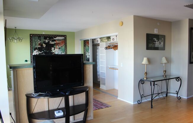 1 bed, 1 bath, $1,750, Unit UNIT 1410