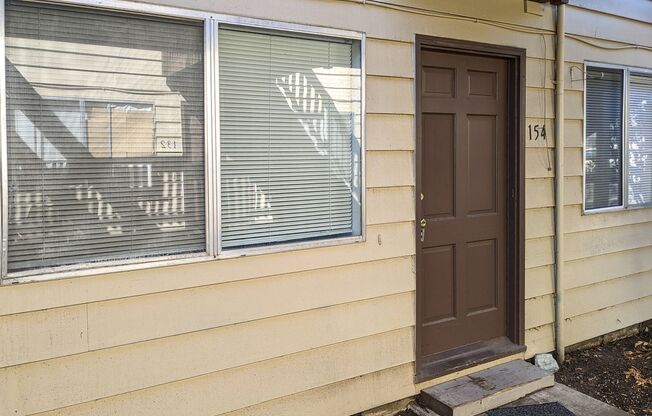 132 168 SUNSET AVE N