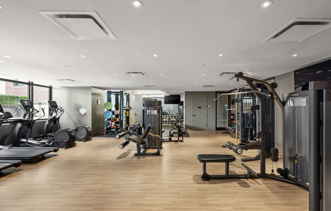 Studio, 1 bath, 590 sqft, $3,995, Unit 25C