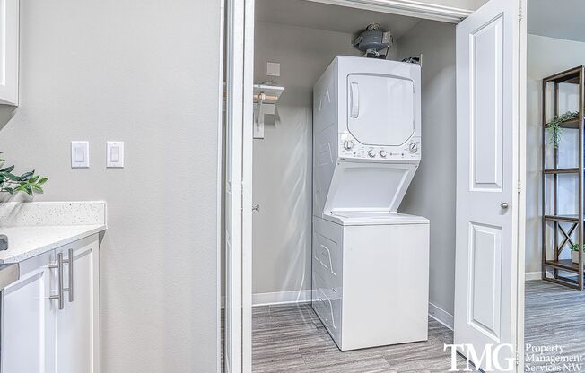 1 bed, 1 bath, 676 sqft, $1,590, Unit D227