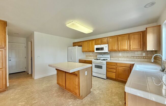 4 Bedroom Home in Hollister