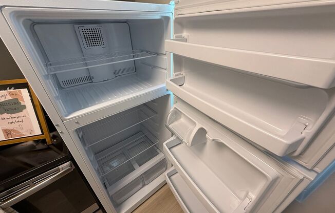 1 bed, 1 bath, 436 sqft, $1,895, Unit 32