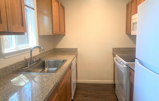 2 beds, 1.5 baths, 950 sqft, $2,595, Unit 274G