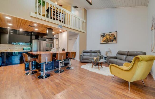 15080 RIVERBEND BLVD