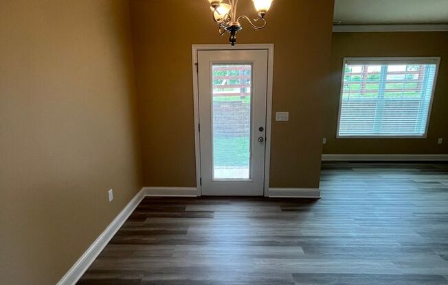 1 bed, 1 bath, 765 sqft, $795, Unit 03