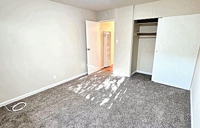 2 beds, 1 bath, 690 sqft, $1,599, Unit 520 #6