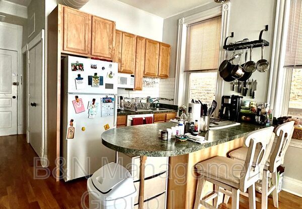 2337 N JANSSEN