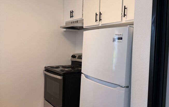 1 bed, 1 bath, 515 sqft, $2,400, Unit 960 - 302