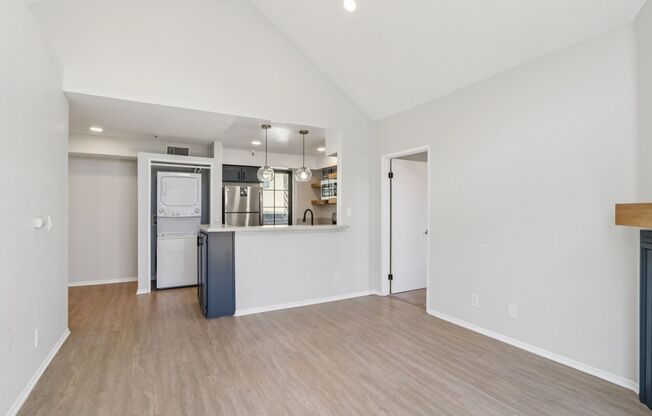 2 beds, 2 baths, 1,195 sqft, $2,598, Unit 402