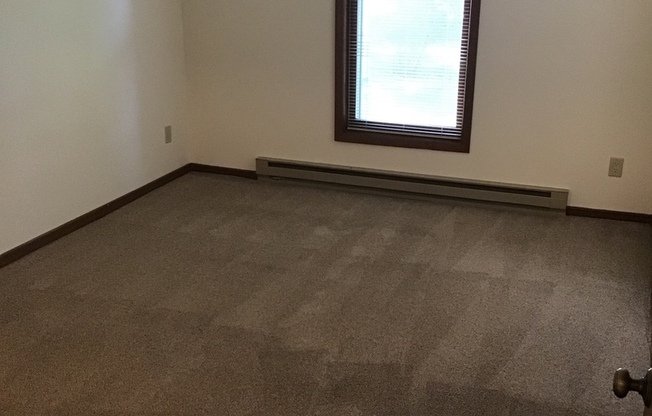 2 beds, 1 bath, 965 sqft, $1,650, Unit 7726RC