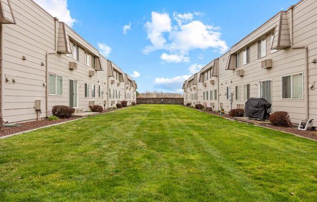 Centennial West Apartments
