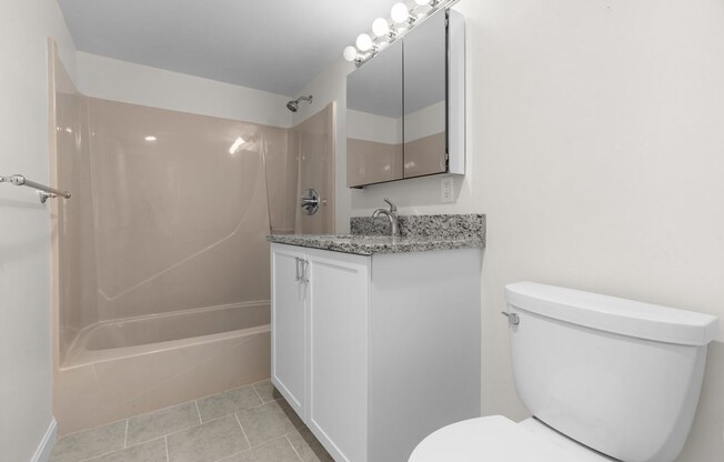 2 beds, 2 baths, 1,060 sqft, $2,600, Unit 32C