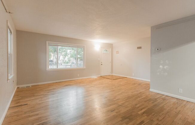 3 beds, 2 baths, 1,028 sqft, $3,750, Unit 100