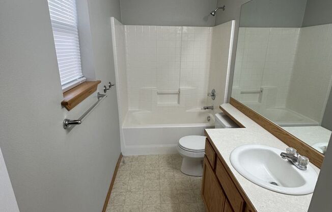 3 beds, 2 baths, $2,100