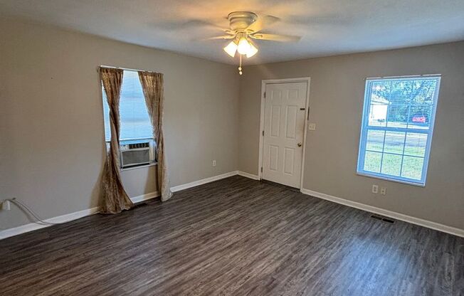 2 beds, 1 bath, $1,550