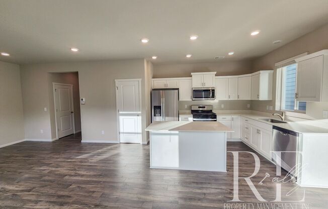 Brand-New 4-Bedroom Home in Stetson Heights – Modern Luxury & Natural Light!