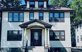 65 PRESIDENTS AVE