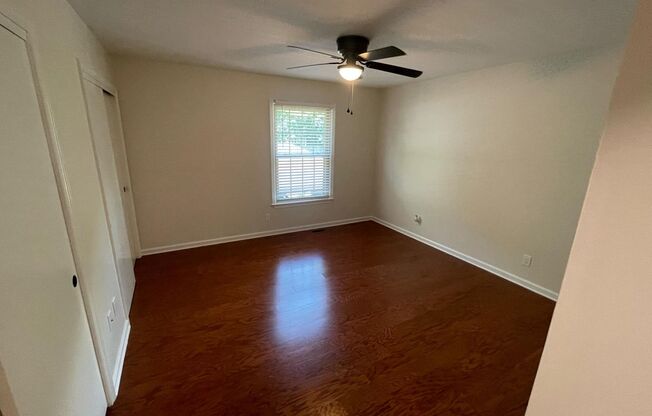 Georgetown of Phila spacious 2 Bedroom 1.5 bath Townhome $2,495/month