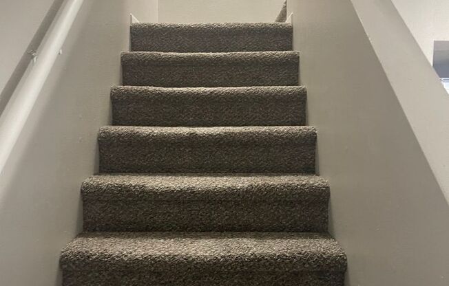 1624 E Pleasant View Drive