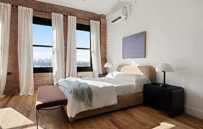 Studio, 1 bath, $5,000, Unit 1A