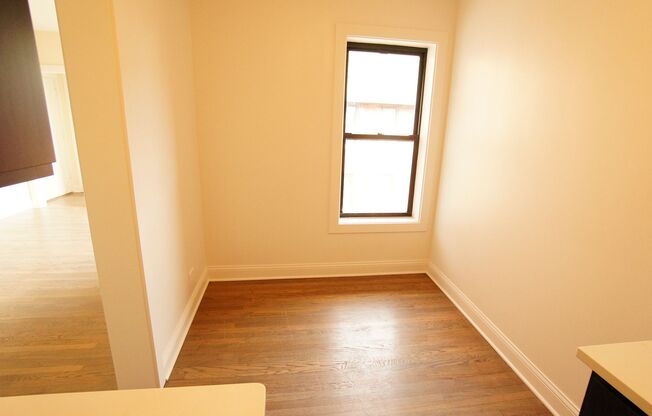 Studio, 1 bath, 379 sqft, $1,695, Unit 3300-2B