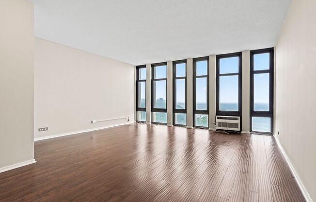 1 bed, 1 bath, $1,500, Unit 6700 S. South Shore Dr. Unit 8H