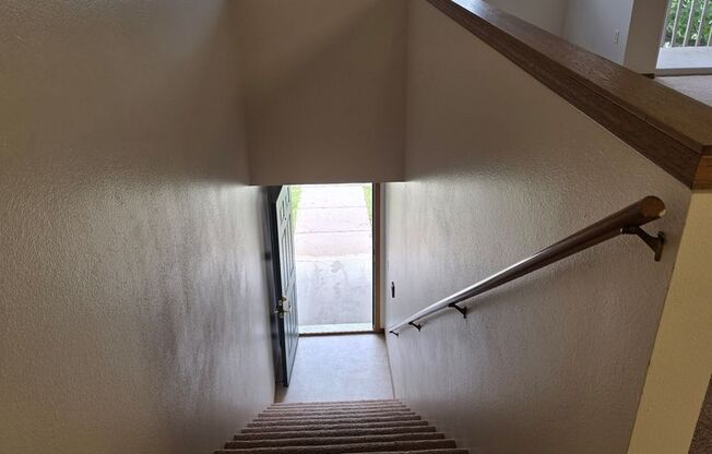 2 beds, 1 bath, 856 sqft, $1,269, Unit PL   7605