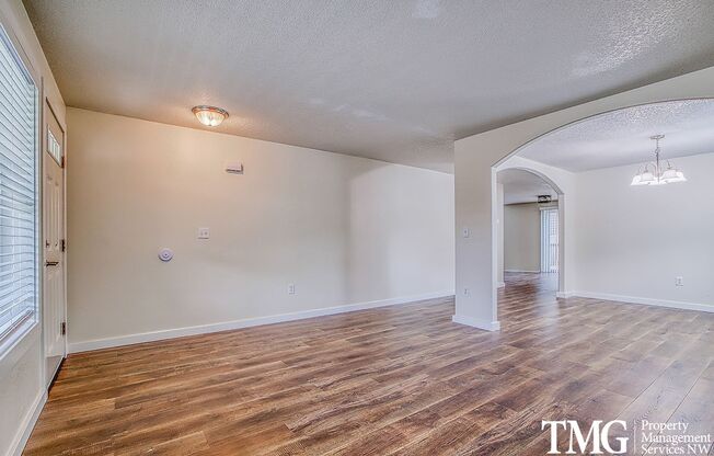 Beautiful 4BD Home in Great Ridgefield Location!