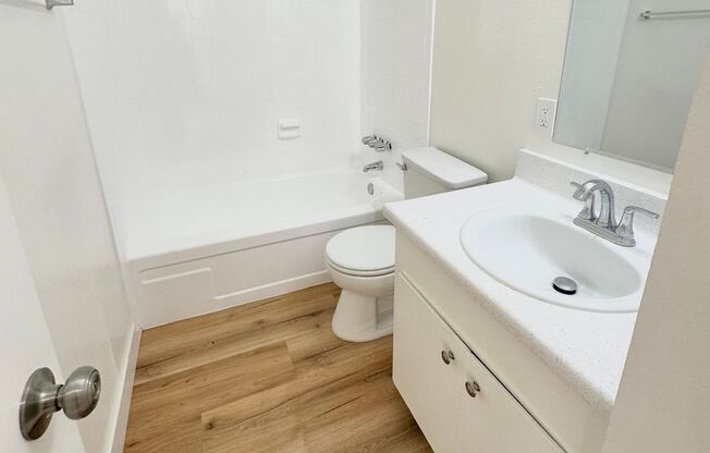 2 beds, 1 bath, 900 sqft, $2,350, Unit S-2