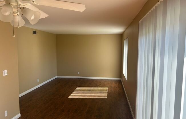 2 beds, 1 bath, 875 sqft, $2,400, Unit 56