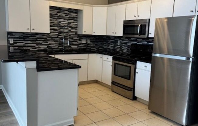 1 bed, 1 bath, 778 sqft, $1,349, Unit 411
