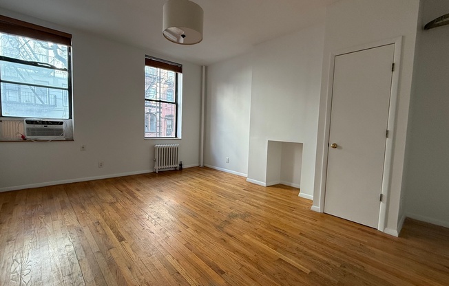 1 bed, 1 bath, $3,800, Unit 1-N