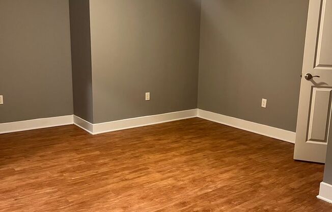 2 beds, 2 baths, $1,900, Unit 316