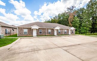 Pets permitted/Vaping and No Smoking Permitted