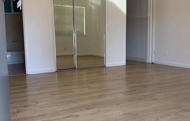 Studio, 1 bath, 350 sqft, $1,625, Unit 55