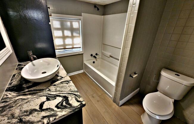 11710 Gateway DR SE - 11710-A