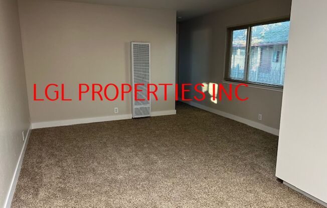 1 bed, 1 bath, 800 sqft, $1,250, Unit D