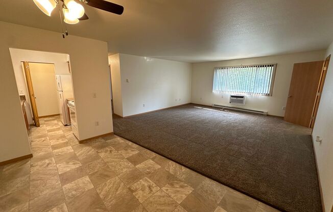 Rivercrest Apts.