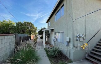 537 5 W CRES DR