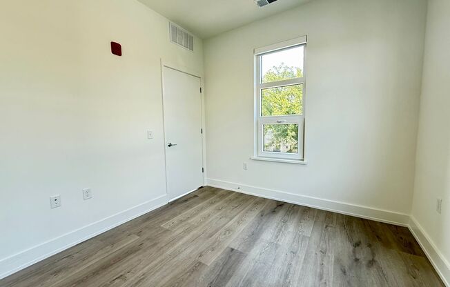 2 beds, 2 baths, 701 sqft, $2,799, Unit 201