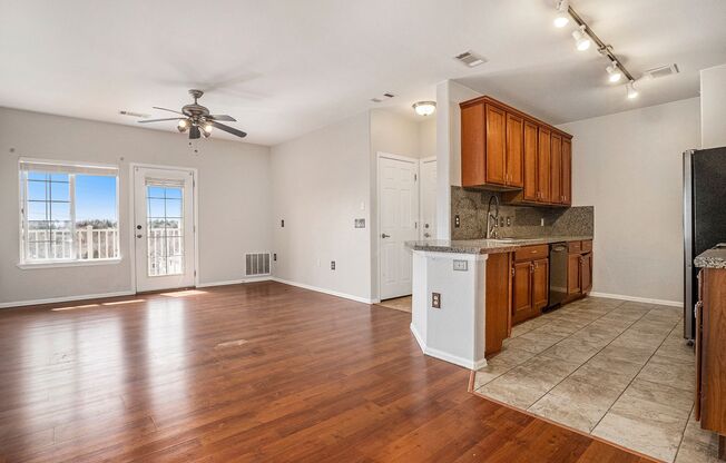 Beautiful 2BD 2Bath Condo with Views
