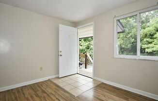 1 bed, 1 bath, $750, Unit #15